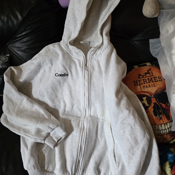 Women's Light Gray Track Pants & Joggers - Picture 6 of 6